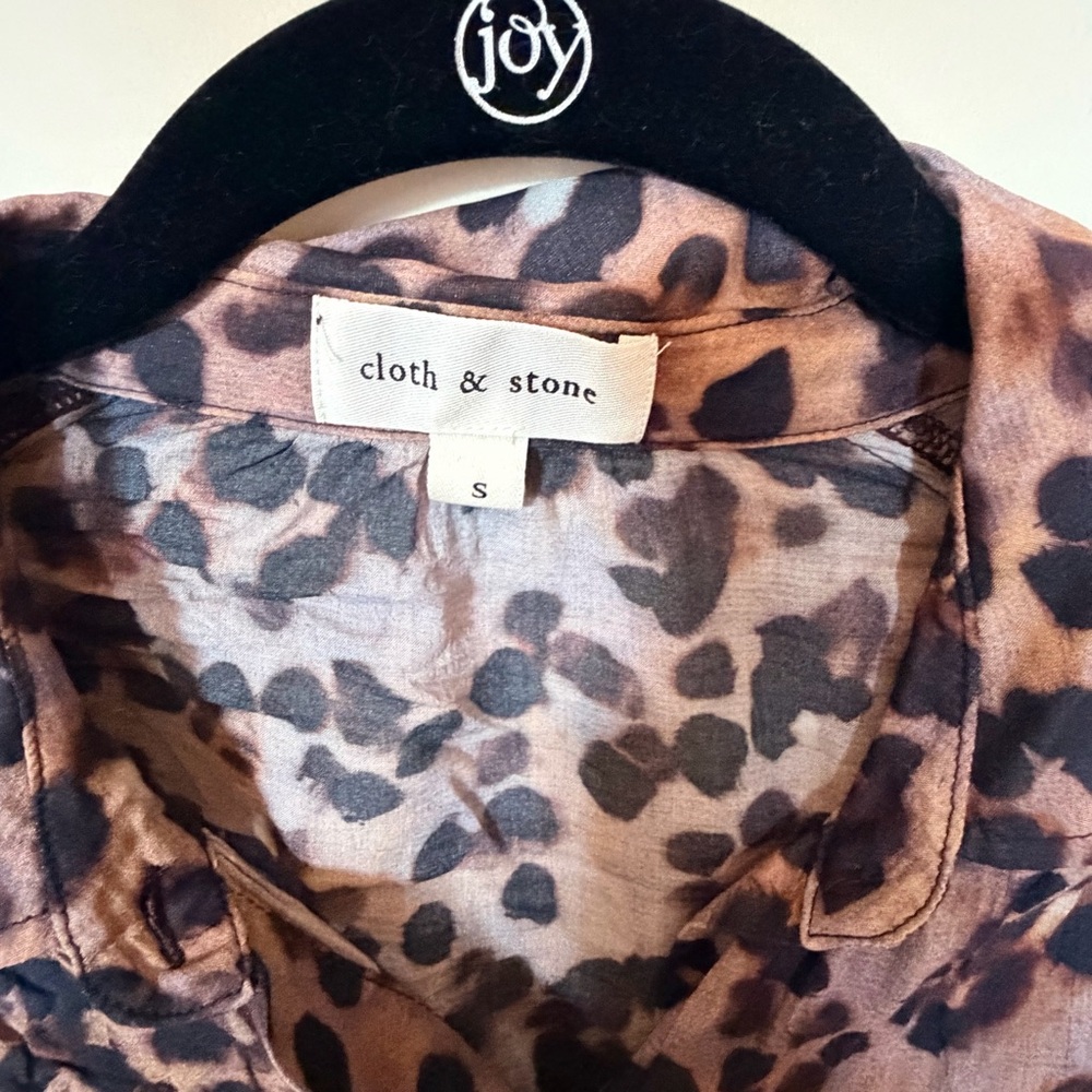 Cloth and stone leopard blouse S - Picture 4 of 6